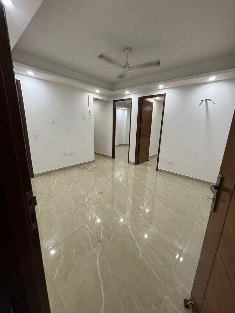 Room, saket 2 Bedroom 900 Sq.Ft. Builder Floor In Saket Delhi 9392498
