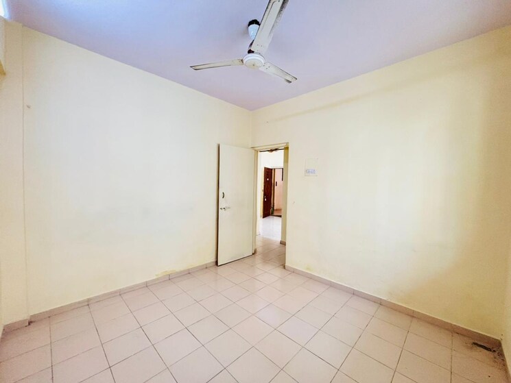 Room, seawoods 1 Bedroom 380 Sq.Ft. Apartment In Seawoods Navi Mumbai 9392511