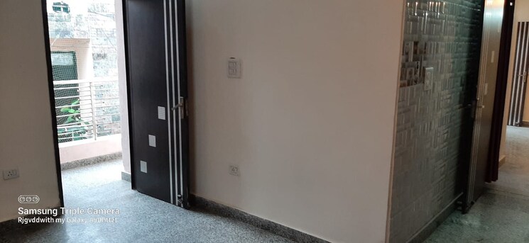 Room, neb sarai 3 Bedroom 1025 Sq.Ft. Builder Floor In Neb Sarai Delhi 9392612