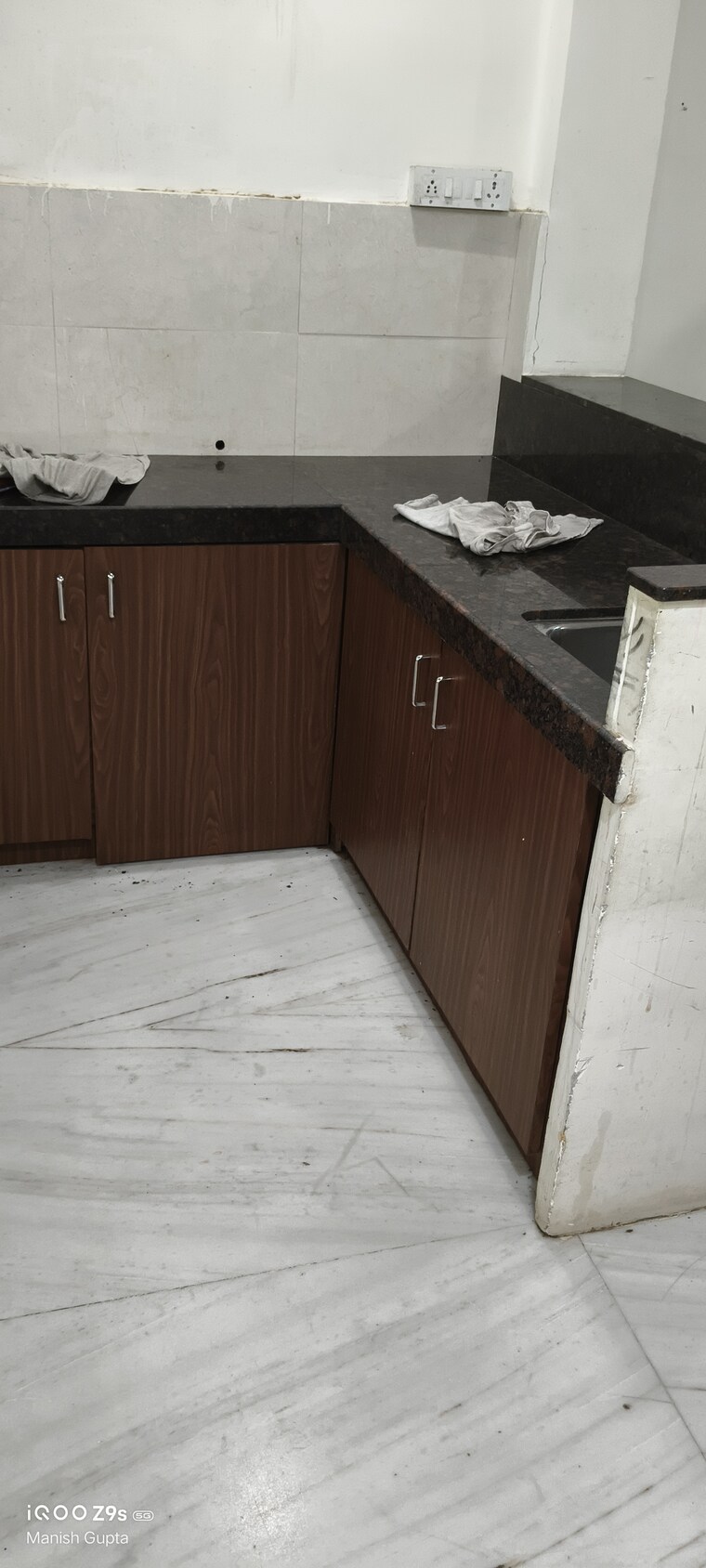 Kitchen, adarsh-nagar-society 1 Bedroom 380 Sq.Ft. Apartment In Worli Mumbai 9392600