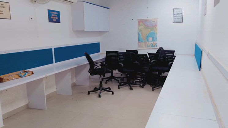 Team Area, ithums-62 Commercial Office Space in IT/SEZ 1000 Sq.Ft. In Sector 62 Noida 9392519