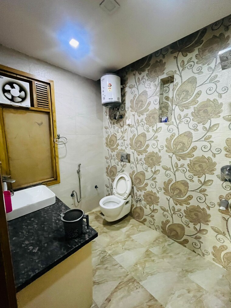 Master Bedroom, sector 40 4 Bedroom 2700 Sq.Ft. Builder Floor In Sector 40 Gurgaon 9392626