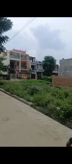Plot For Sale in Manju Property