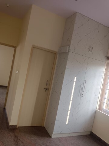 Room in 2 BHK Builder Floor at Ejipura – for Rent