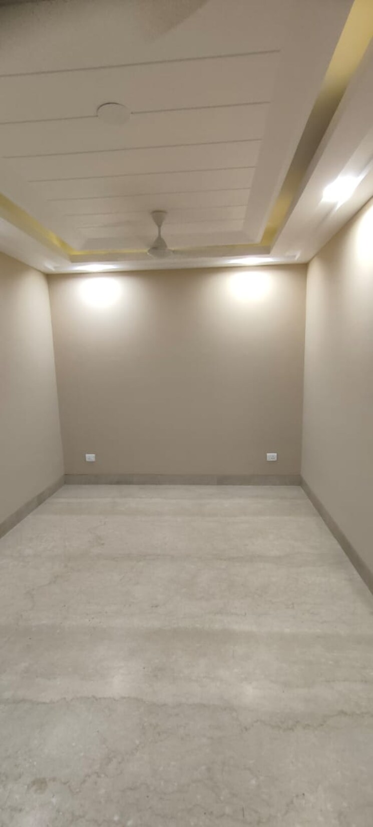 Room, rajouri garden 3 Bedroom 1800 Sq.Ft. Builder Floor In Rajouri Garden Delhi 9392711