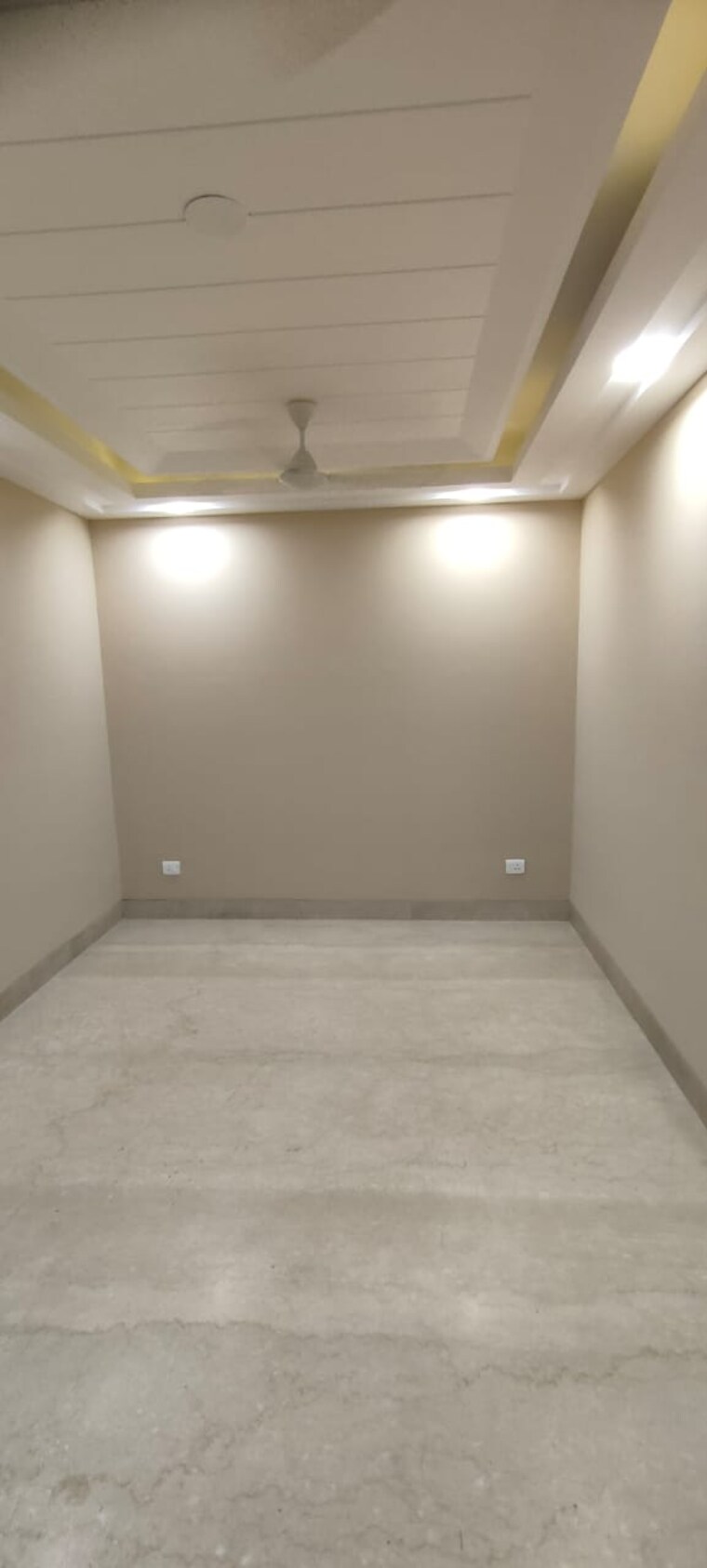 Room, rajouri garden 3 Bedroom 1800 Sq.Ft. Builder Floor In Rajouri Garden Delhi 9392711