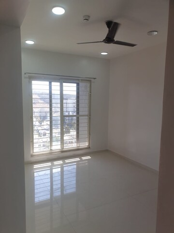 Room in 3 BHK Apartment at Ganga Legend, Bavdhan – for Rent