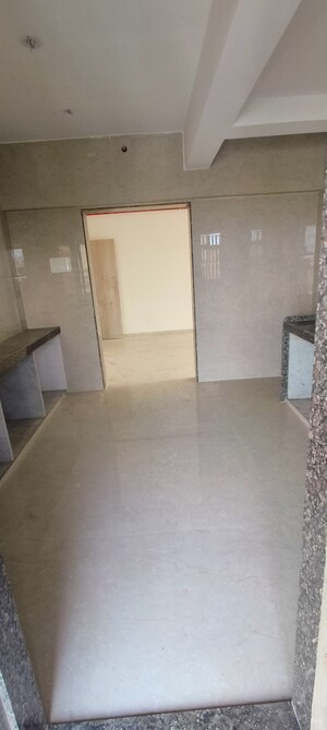 Room in 3 BHK Apartment at Borivali West – for Sale
