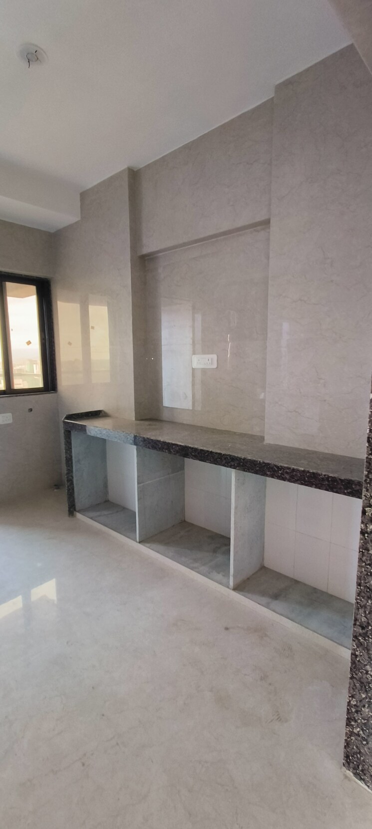 Room, borivali west 3 Bedroom 1280 Sq.Ft. Apartment In Borivali West Mumbai 9392810