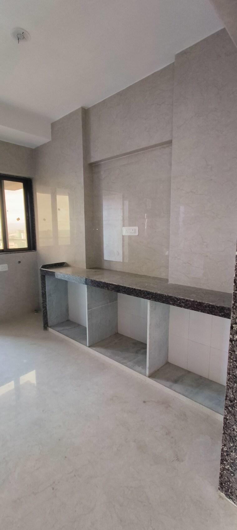 Room, borivali west 3 Bedroom 1280 Sq.Ft. Apartment In Borivali West Mumbai 9392810