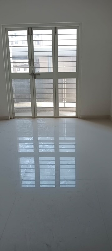 Room in 3 BHK Apartment at Ganga Legend, Bavdhan – for Rent