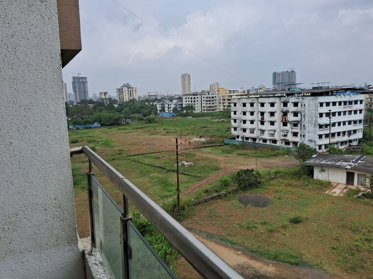 Balcony, regency-estate 1 Bedroom 425 Sq.Ft. Apartment In Dombivli East Thane 9392776