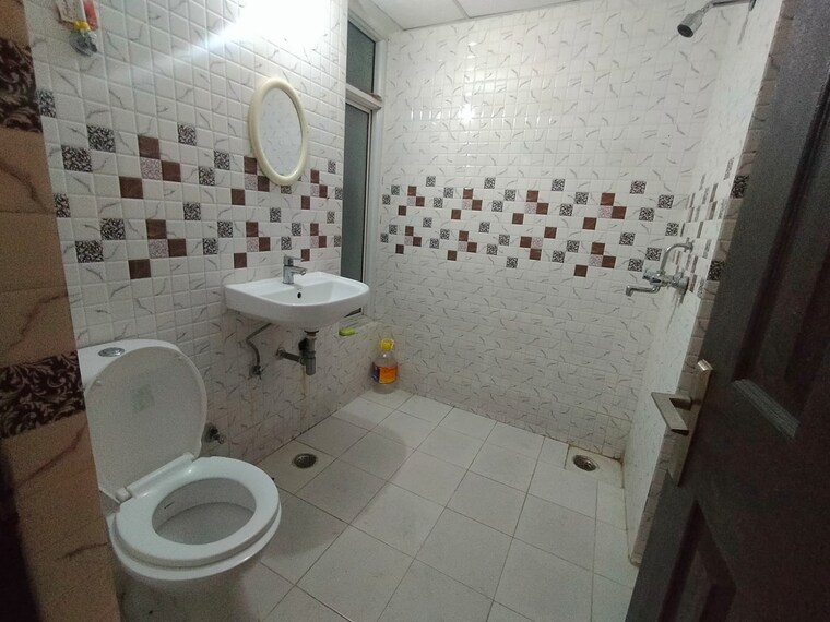 Bathroom, jm-florence 2 Bedroom 950 Sq.Ft. Apartment In Tech Zone 4 Greater Noida Greater Noida 9392904