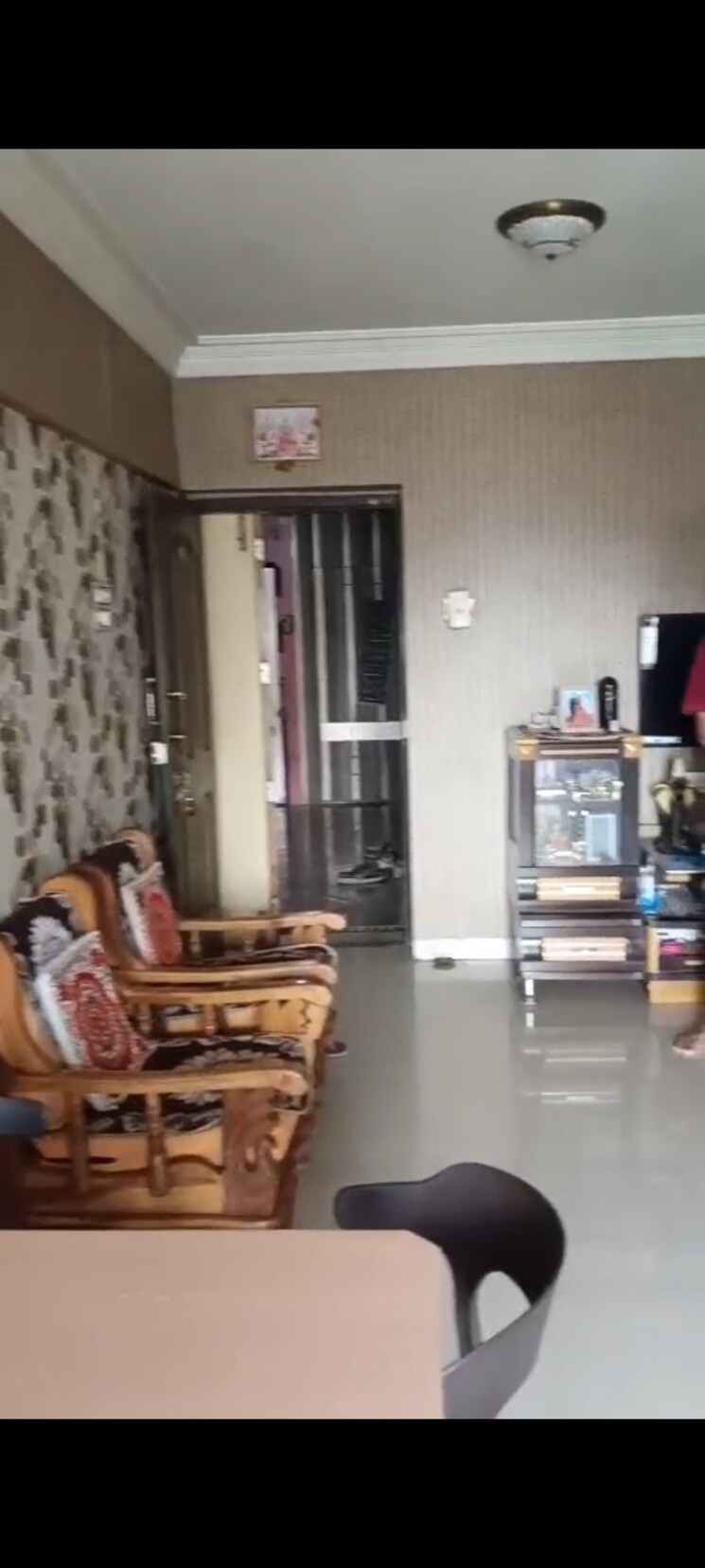 Gym, regency-estate 1 Bedroom 425 Sq.Ft. Apartment In Dombivli East Thane 9392875