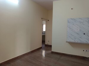 Room in 1 BHK Builder Floor at Ejipura – for Rent