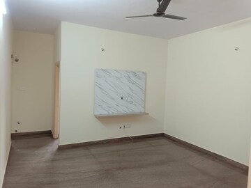 Room in 1 BHK Builder Floor at Ejipura – for Rent