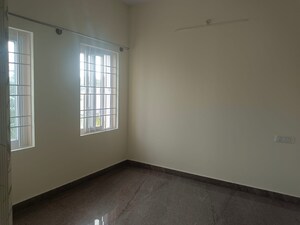 Room in 1 BHK Builder Floor at Ejipura – for Rent