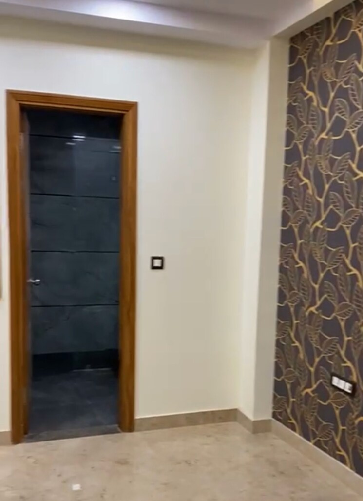 Room, bp-homes 3 Bedroom 250 Sq.Yd. Builder Floor In Sector 85 Faridabad 9393105