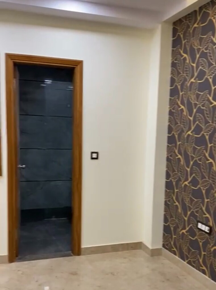 Room, bp-homes 3 Bedroom 250 Sq.Yd. Builder Floor In Sector 85 Faridabad 9393105