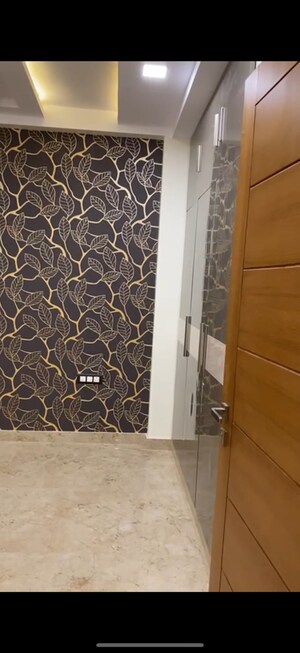 Room in 3 BHK Builder Floor at BP Homes, Sector 85 – for Rent