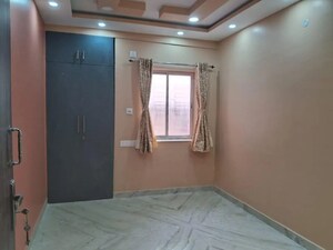 Room in 3 BHK Builder Floor at New Alipore – for Rent