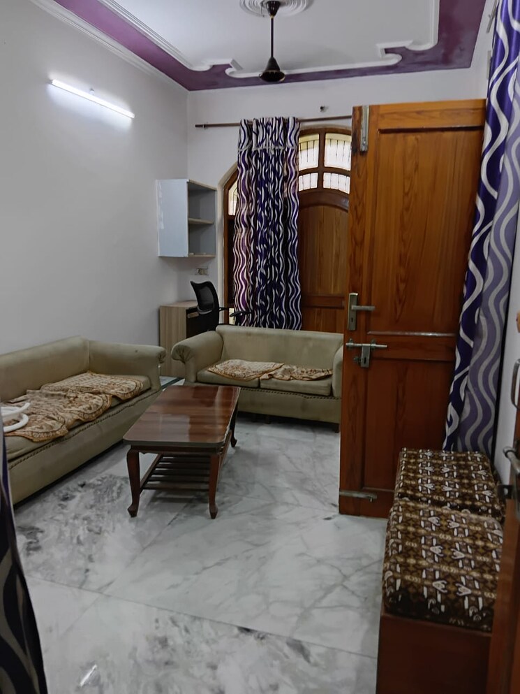 Living Room, vasundhara sector 10 1 Bedroom 700 Sq.Ft. Builder Floor In Vasundhara Sector 10 Ghaziabad 9392984