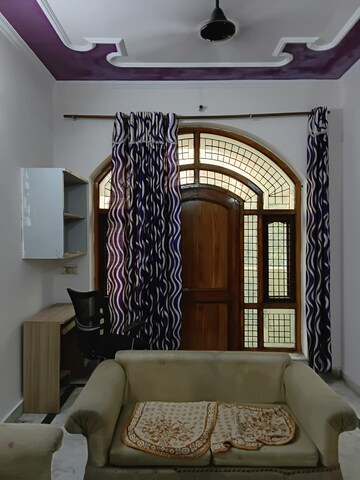 Living Room in 1 BHK Builder Floor at Vasundhara Sector 10 – for Rent