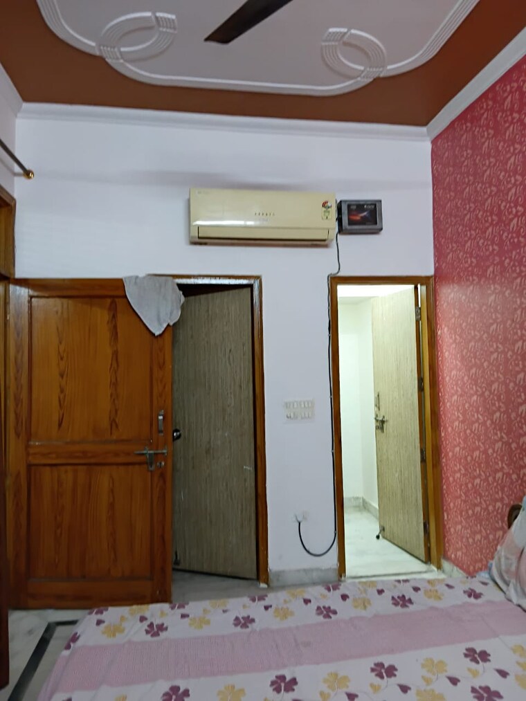 undefined, vasundhara sector 10 1 Bedroom 700 Sq.Ft. Builder Floor In Vasundhara Sector 10 Ghaziabad 9392984