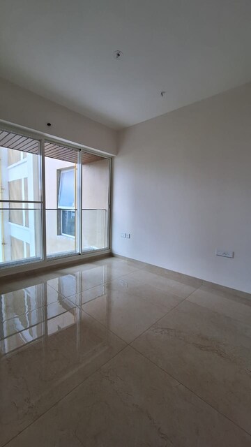 Room in 3 BHK Apartment at Sagitarius Bluegrass Residences, Kalyani Nagar – for Rent