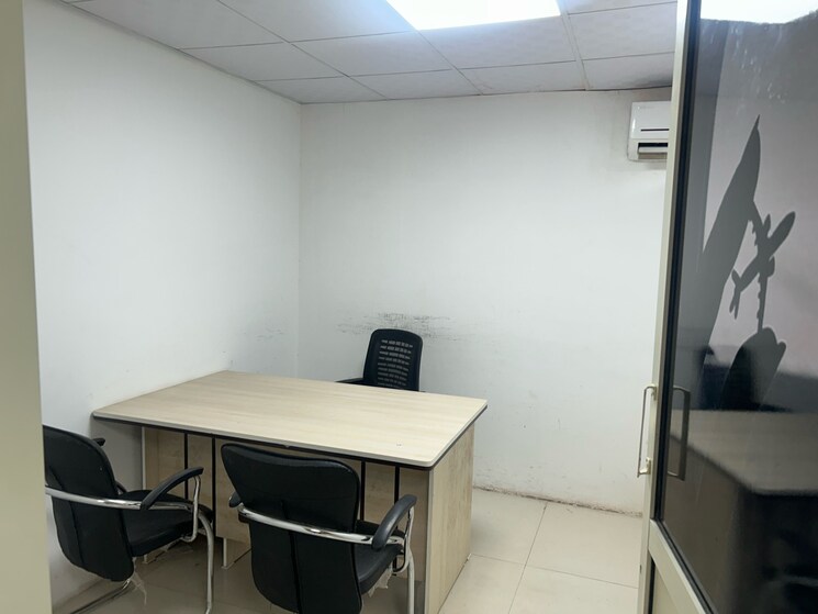 Team Area, sector 17 Commercial Office Space 1300 Sq.Ft. In Sector 17 Chandigarh 9393059