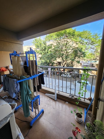 Parking in 1 BHK Apartment at Mantra 29 Gold Coast, Tingre Nagar – for Rent