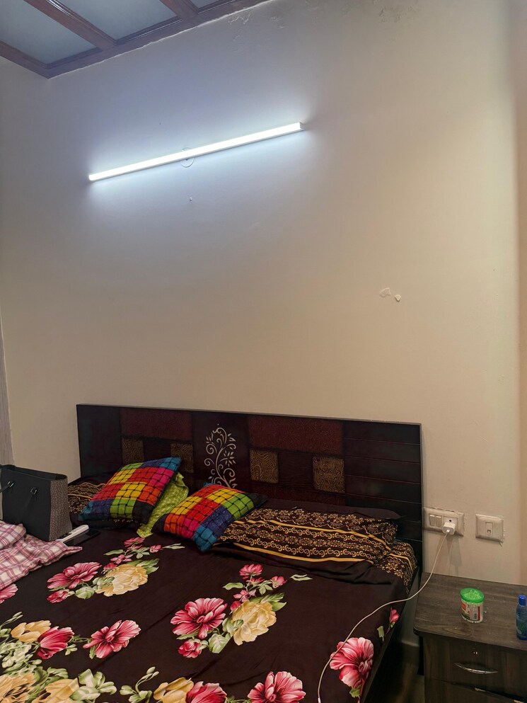 Bedroom, rajouri garden 3 Bedroom 1800 Sq.Ft. Builder Floor In Rajouri Garden Delhi 9393327