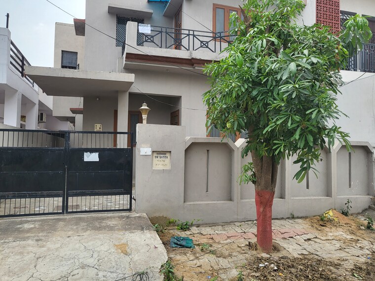 Exterior View, vikas nagar 2 Bedroom 1000 Sq.Ft. Builder Floor In Vikas Nagar Lucknow 9393326