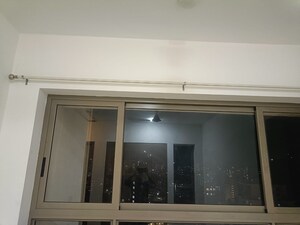 Building Lobby in 2 BHK Apartment at Kalpataru Paramount, Kapur Bawdi – for Rent