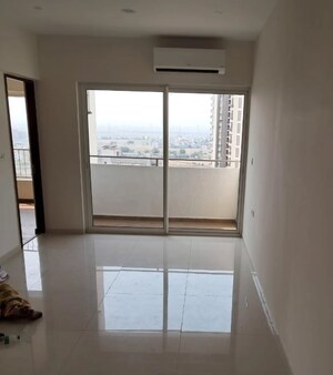 Room in 3 BHK Apartment at Shapoorji Pallonji Joyville Gurgaon, Sector 102 – for Rent