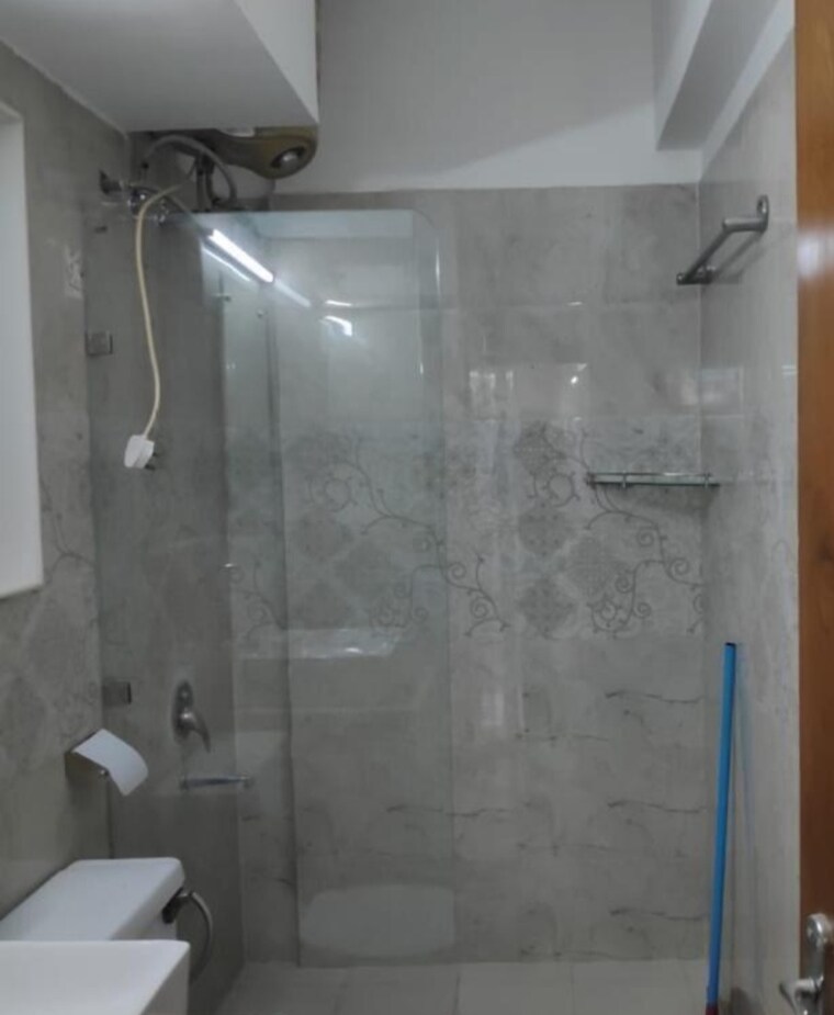 Bathroom, shapoorji-pallonji-joyville-gurgaon 3 Bedroom 1852 Sq.Ft. Apartment In Sector 102 Gurgaon 9393333