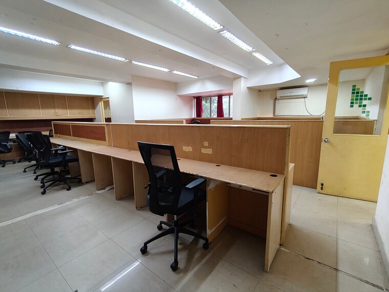 Team Area, ekkatuthangal Commercial Office Space in IT/SEZ 2200 Sq.Ft. In Ekkatuthangal Chennai 9393364