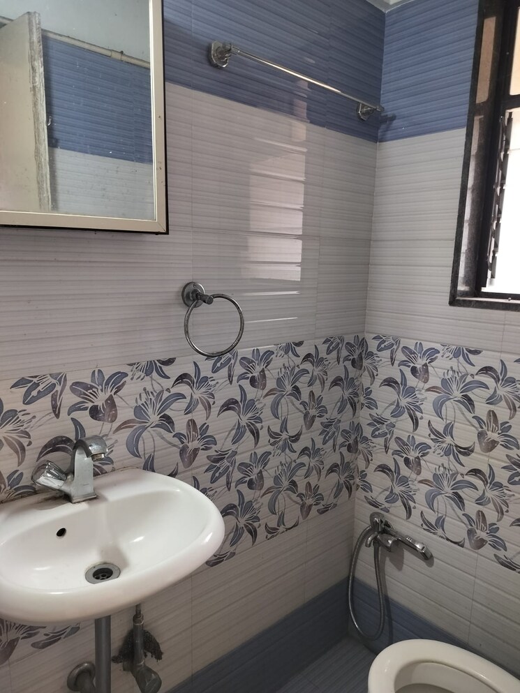 Bathroom, aditya-nakoda-society 2 Bedroom 835 Sq.Ft. Apartment In Dattawadi Pune 9393428