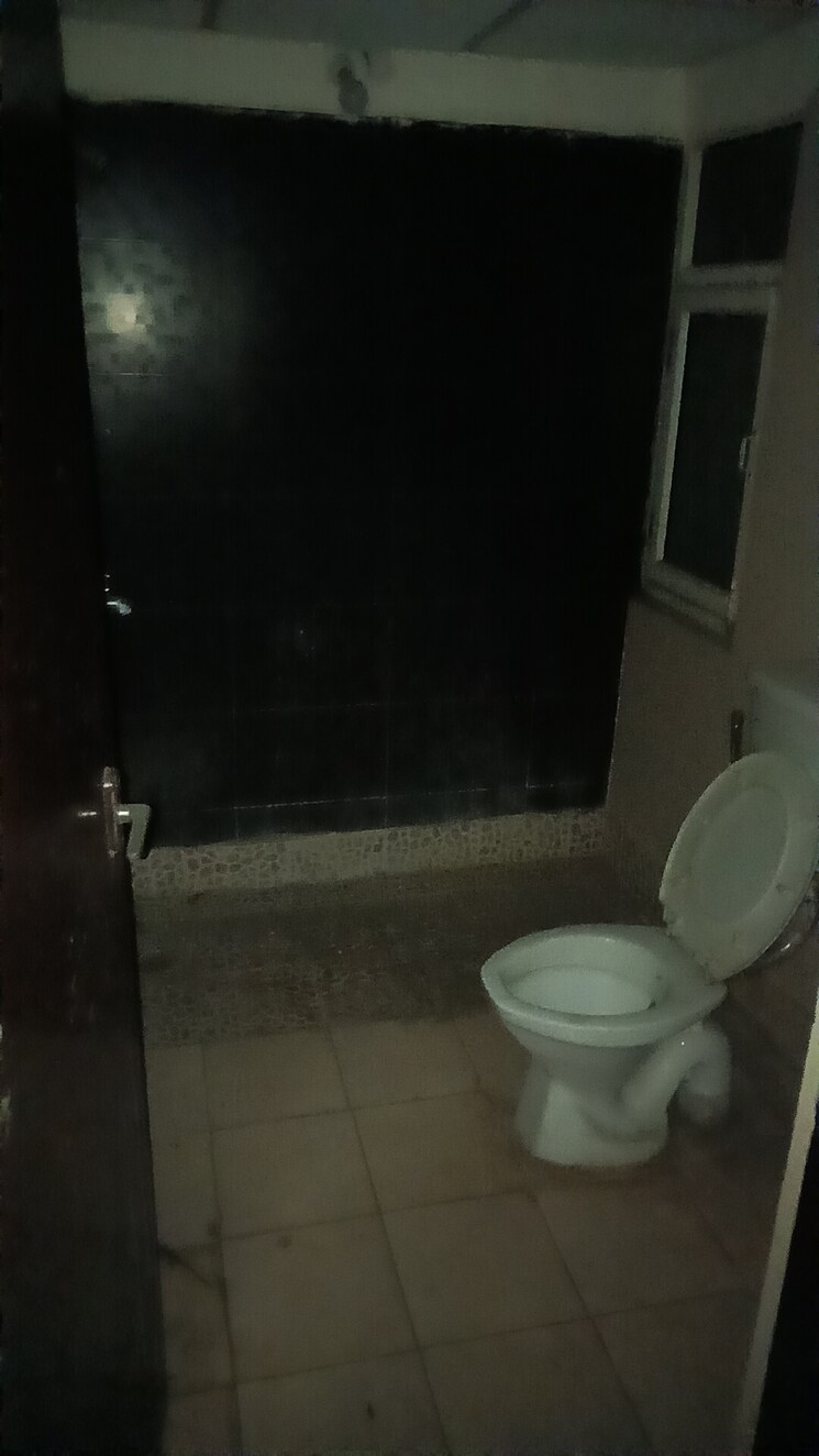 Attached Bathroom, crossing-infra 2 Bedroom 1270 Sq.Ft. Apartment In Dundahera Ghaziabad 9393434