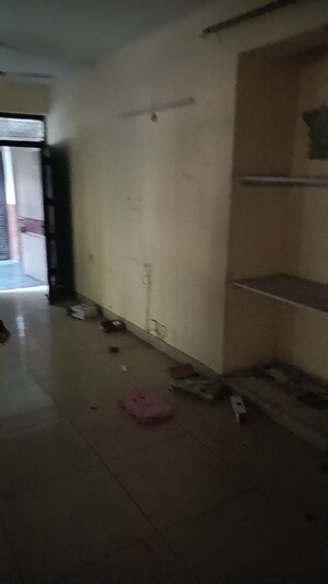 Room in 2 BHK Apartment at Crossing Infra, Dundahera – for Rent