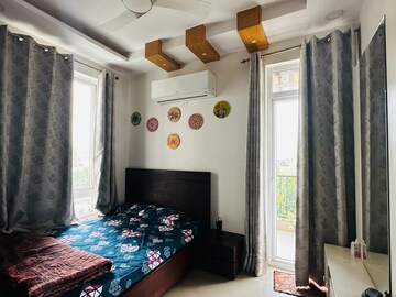 Bedroom in 2 BHK Apartment at Emaar Emerald Estate, Sector 65 – for Rent