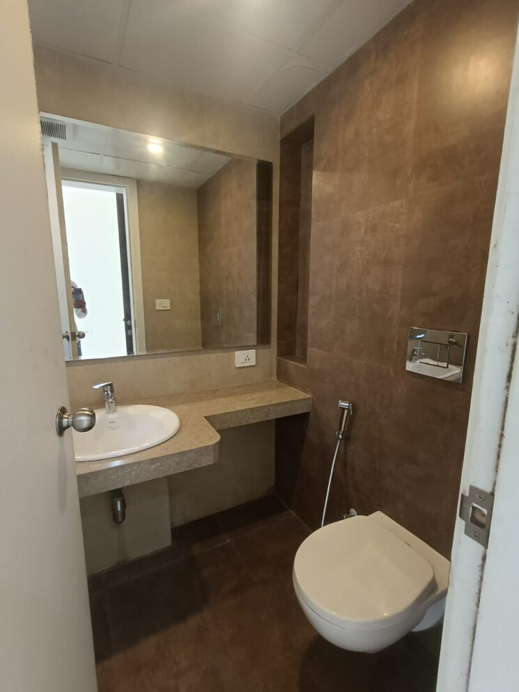 Bathroom, supreme-belmac-residences 3 Bedroom 1353 Sq.Ft. Apartment In Kalyani Nagar Pune 9393430