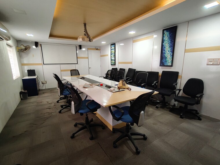 Team Area, thyagaraya nagar Commercial Office Space in IT/SEZ 2350 Sq.Ft. In Thyagaraya Nagar Chennai 9393442