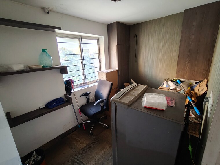 Team Area, thyagaraya nagar Commercial Office Space in IT/SEZ 2350 Sq.Ft. In Thyagaraya Nagar Chennai 9393442