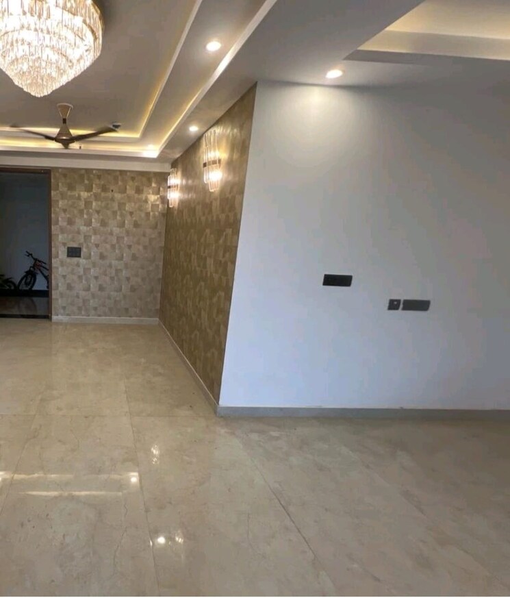 Living Room, metro-suites-glitz 3 Bedroom 1650 Sq.Ft. Apartment In Vasundhara Sector 2 Ghaziabad 9393451