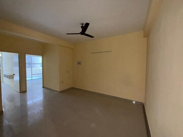 Room in 2 BHK Apartment at Pyramid Urban Homes 3, Sector 67a – for Rent