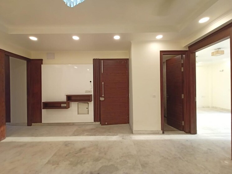 Room, rajouri garden 3 Bedroom 1800 Sq.Ft. Builder Floor In Rajouri Garden Delhi 9393486