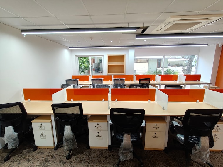 Team Area, anna nagar east Commercial Office Space in IT/SEZ 3000 Sq.Ft. In Anna Nagar East Chennai 9393567