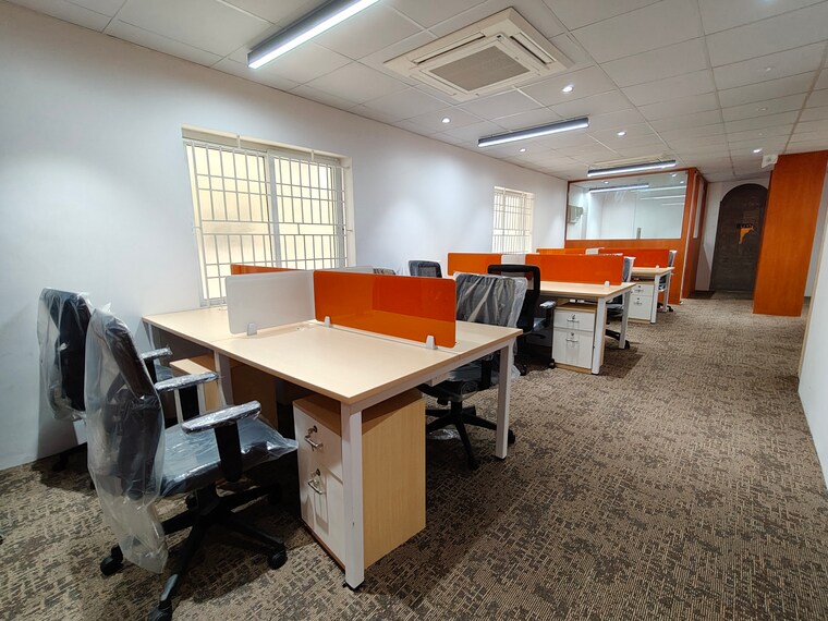 Team Area, anna nagar east Commercial Office Space in IT/SEZ 3000 Sq.Ft. In Anna Nagar East Chennai 9393567