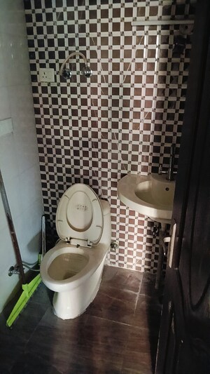 Bathroom in 3 BHK Apartment at Dundahera – for Rent